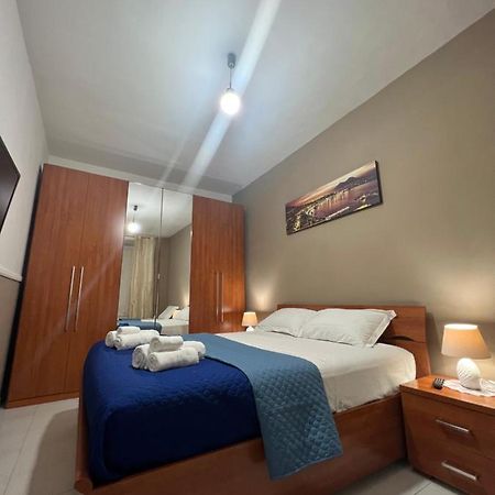 La Nova Apartment Napoli Esterno foto