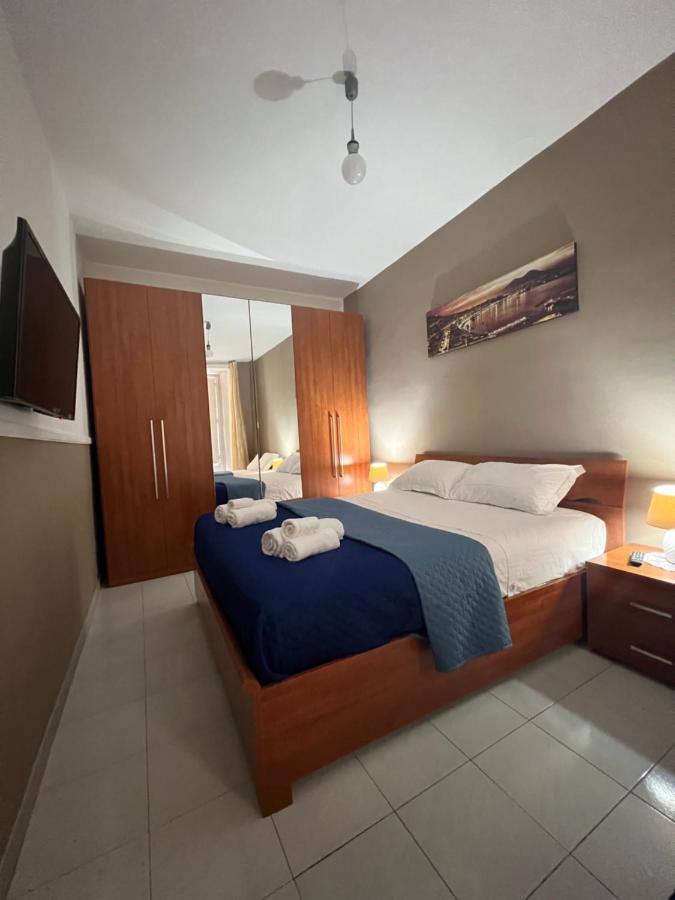 La Nova Apartment Napoli Esterno foto